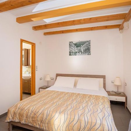 Apartments Espana 2 Dubrovnik Bagian luar foto